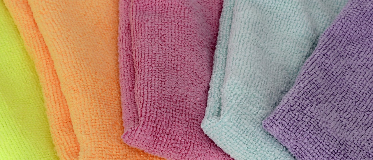 ¿Qué es la Tela de Microfibra? Tipos y Usos Comunes
